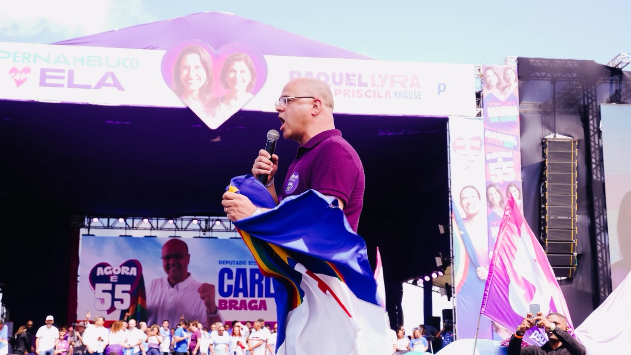 Carlos Braga em ato de campanha